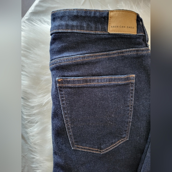 American Eagle Women Mom Jeans ,size 8 (30x29) - Picture 4 of 4